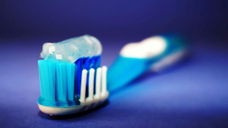 Toothbrush and toothpaste for sensitive teeth